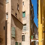 Between The Roofs Of Old Town And The Sea Διαμέρισμα Μεντόν