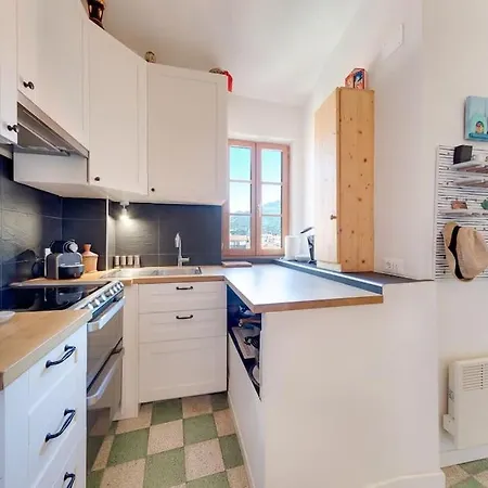 Apartment Between The Roofs Of Old Town And The Sea Menton