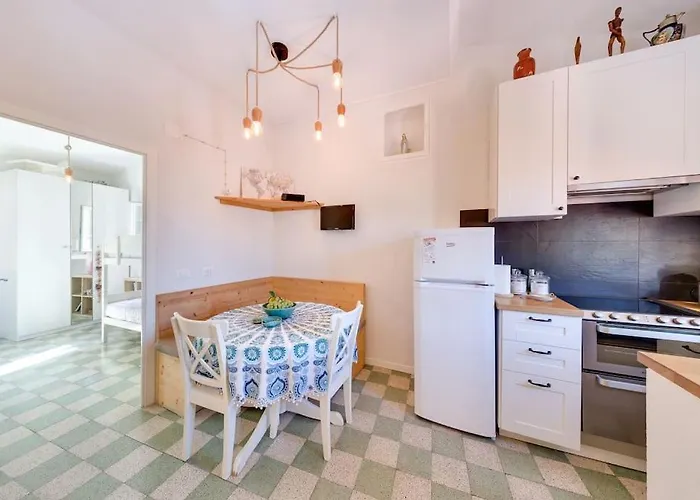 Between The Roofs Of Old Town And The Sea Apartamento *